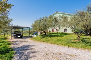 Exterior - Apartment Jadranka with Private Pool & Valley View in Green Istria (Sutivanac)