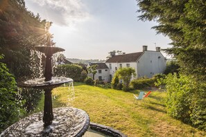 Unclassified image, 3 of 12, button - Welford Guest House (Bristol)