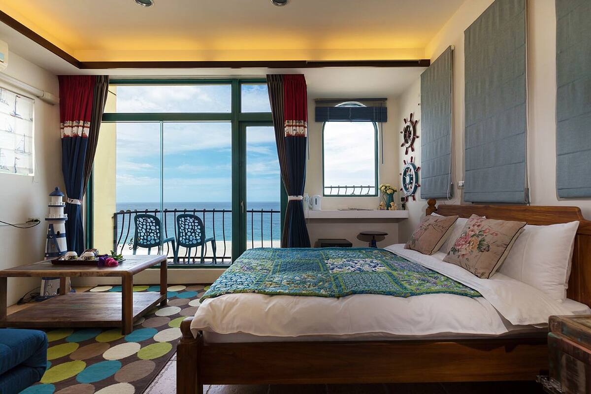 Double Room (4F)