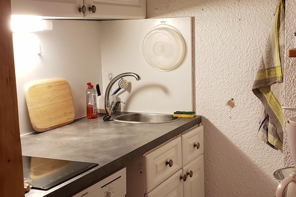 studio for 4 people of 25 m2 in isola 2000