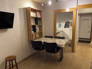 Dining - 4 pers 25 m2 studio at isola 2000 (Isola 2000)