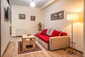 Apartment, 2 Bedrooms (108) | Living room | LED TV - New Tiflis Apart Hotel Saburtalo (Tbilisi)