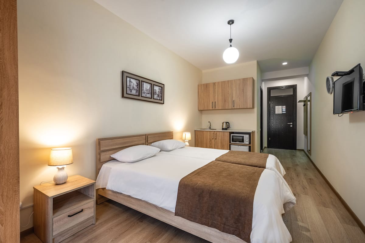 Studio (104) | 2 kamar tidur, setrika/meja setrika, dan Wi-Fi gratis