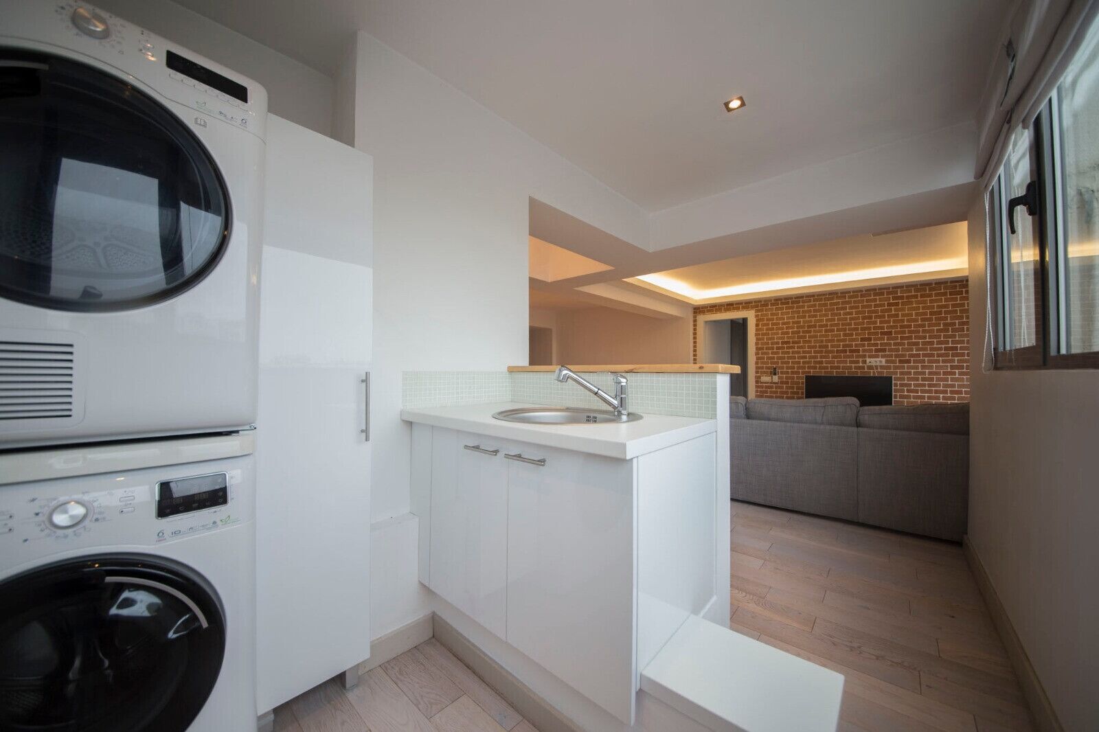 Apartment, 2 Bedrooms | Laundry