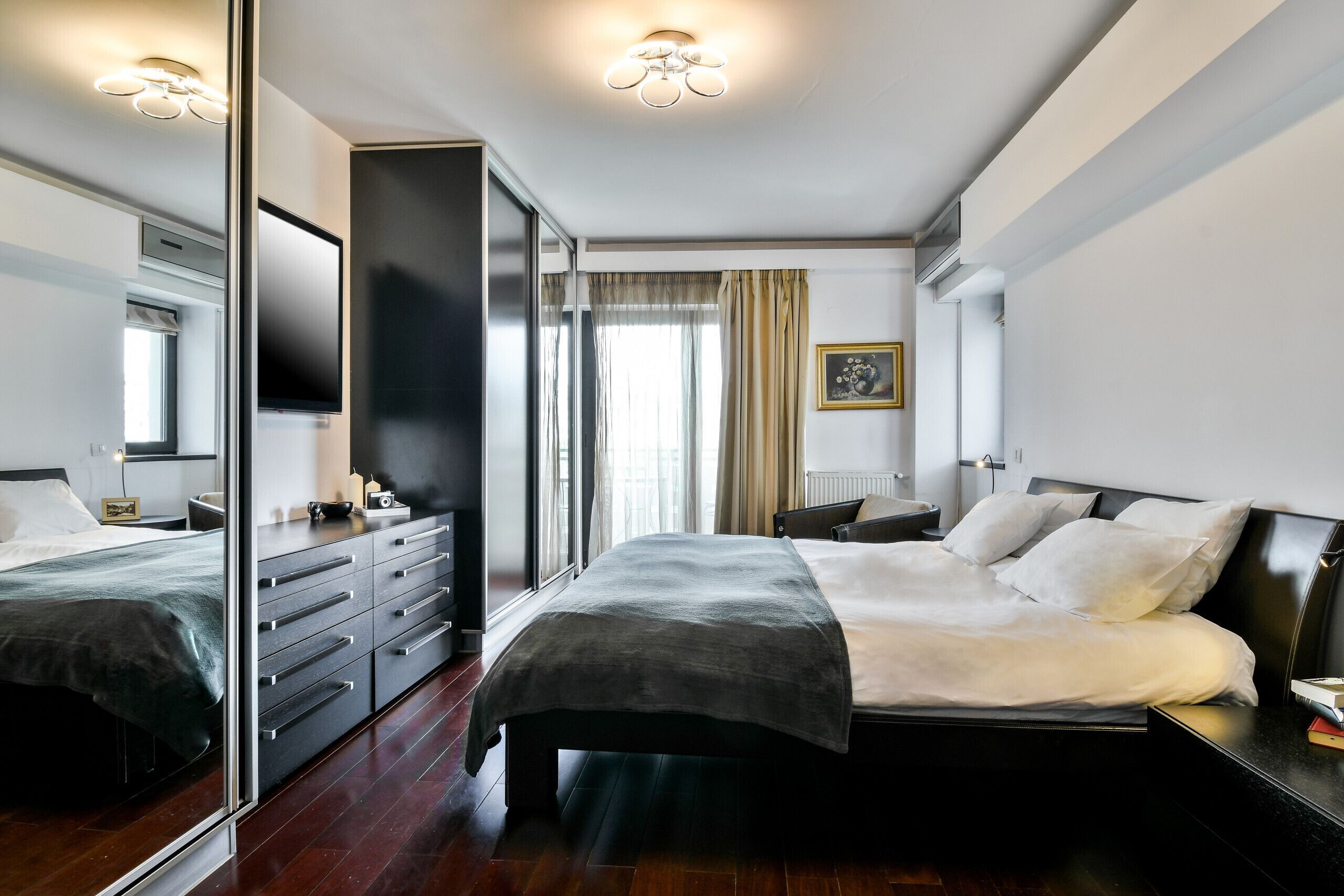 Iron/ironing board, free cots/infant beds, free WiFi, bed sheets