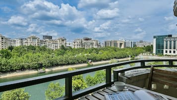 Luxury Apartment, 2 Bedrooms | Terrace/patio