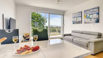Appartement, balcon (C) | Coin séjour | Télévision à écran plat