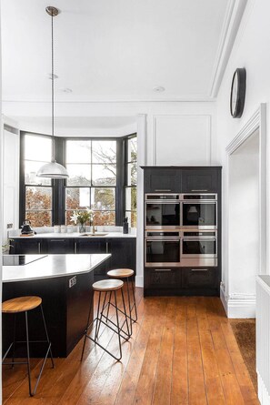 Interior - Cotswold Manor House - Group Accommodation in The Cotswolds (Badminton)