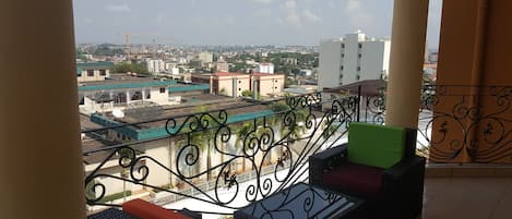 Luxury Apartment, 2 Bedrooms, 2 Bathrooms, City View | 2 bilik tidur, dihias secara berasingan