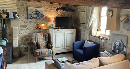 Maison de charme avec étang - Animaux admis, Wifi