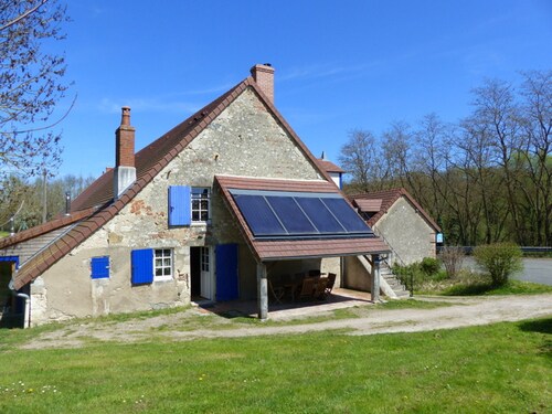 Renovated eco-lodge with wifi near Vichy