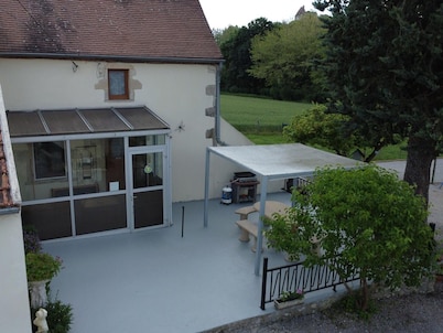 Renovated house in Bransat with spa, WiFi and pets allowed