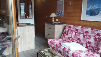 Télévision, chaîne hi-fi