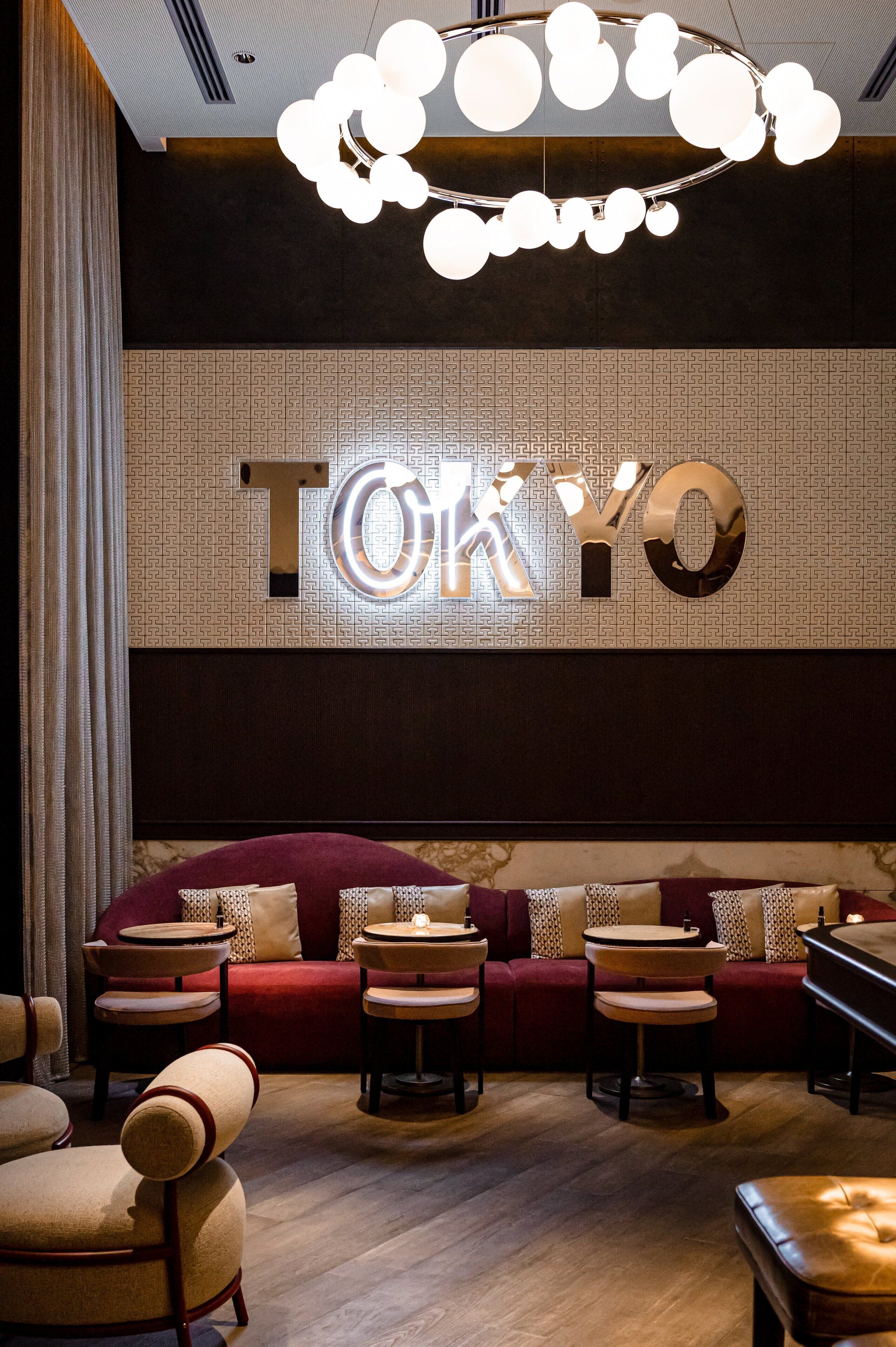 breakfast, lunch, dinner served; american cuisine