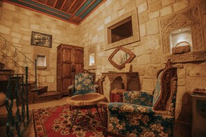 Living area - Vintage Cave House (Nevsehir)