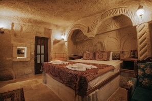 Family Cave Suite | 迷你吧、獨特設計、書桌、手提電腦工作空間