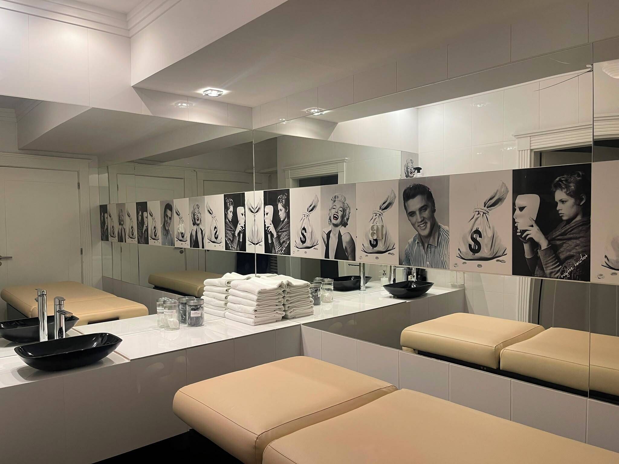 Couples treatment room(s), body treatments, hot stone massages