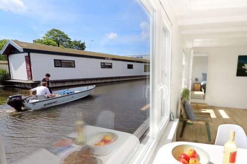 ★ Schönes Hausboot: Amsterdam & Windmühlen! ★