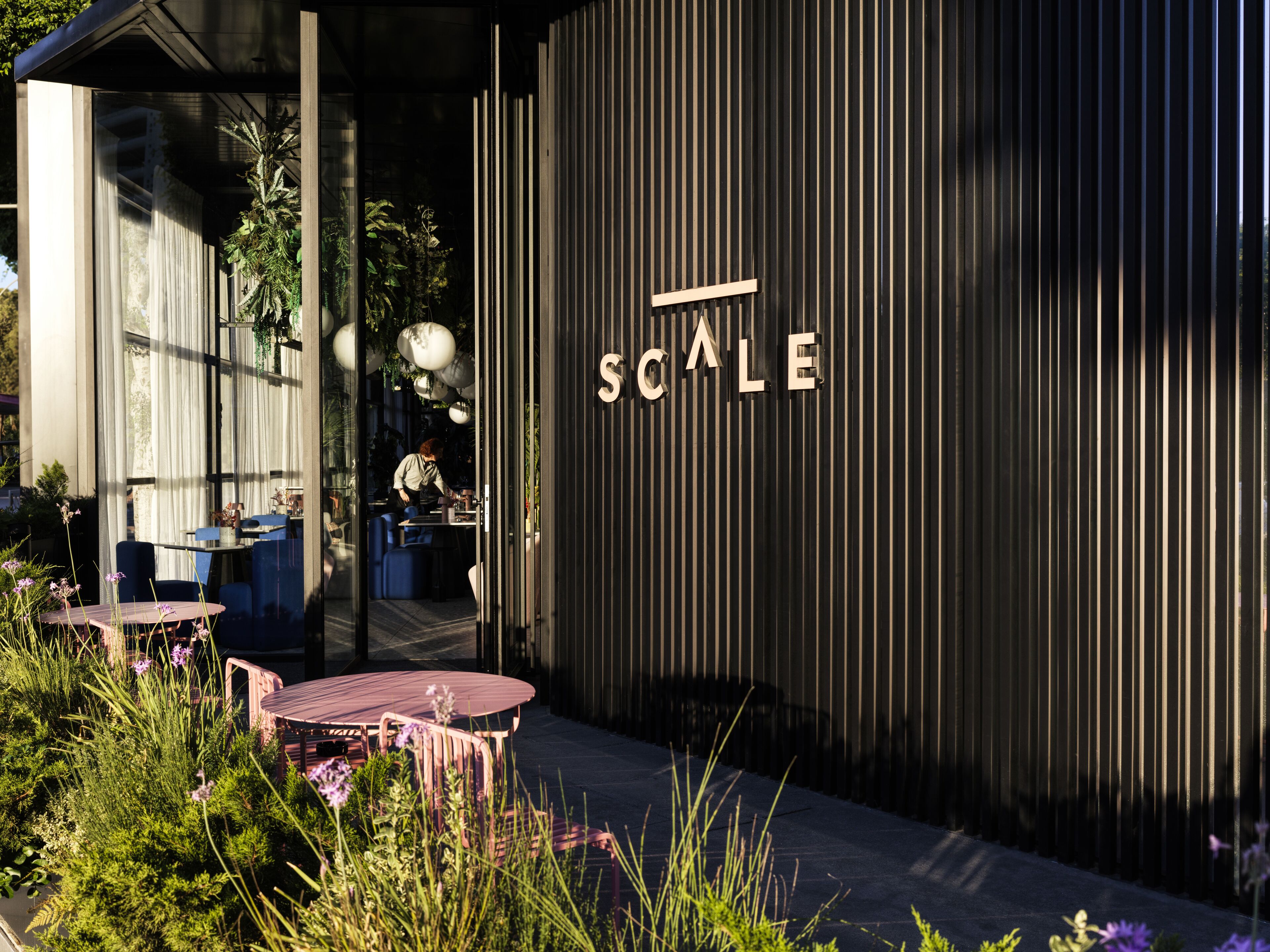 Aperto a colazione, pranzo e cena