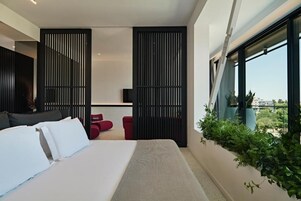 Executive Suite | 1 bedroom, premium bedding, down comforters, pillowtop beds