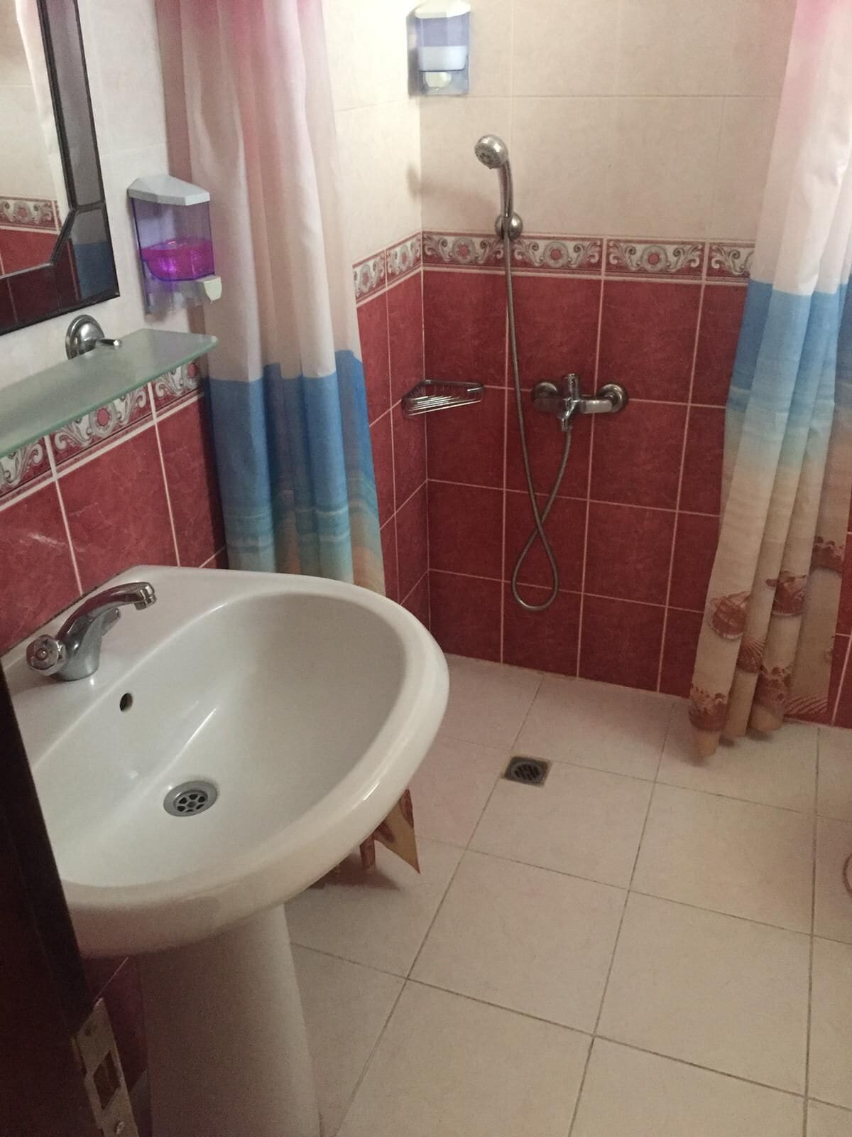 Triple Room | Bathroom sink