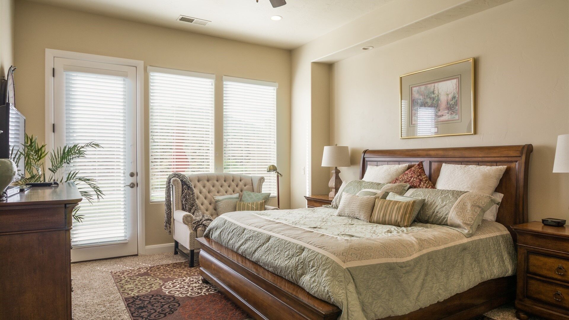 Sun-e-scape 3 Bedroom Apts