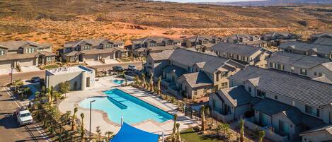 Casa de ciudad, 4 habitaciones | Alberca