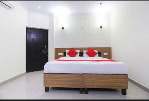Family Double Room | Free WiFi - Hotel Taj Paradise (Agra)