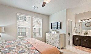 Townhome, 3 Bedrooms | 3 bedrooms, free WiFi - Spacious Villa Just Minutes from Downtown St. George by Redawning (Washington)