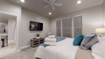 Townhome, 4 Bedrooms | 4 bedrooms, iron/ironing board, free WiFi, bed sheets