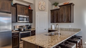 Townhome, 3 Bedrooms | Private kitchen