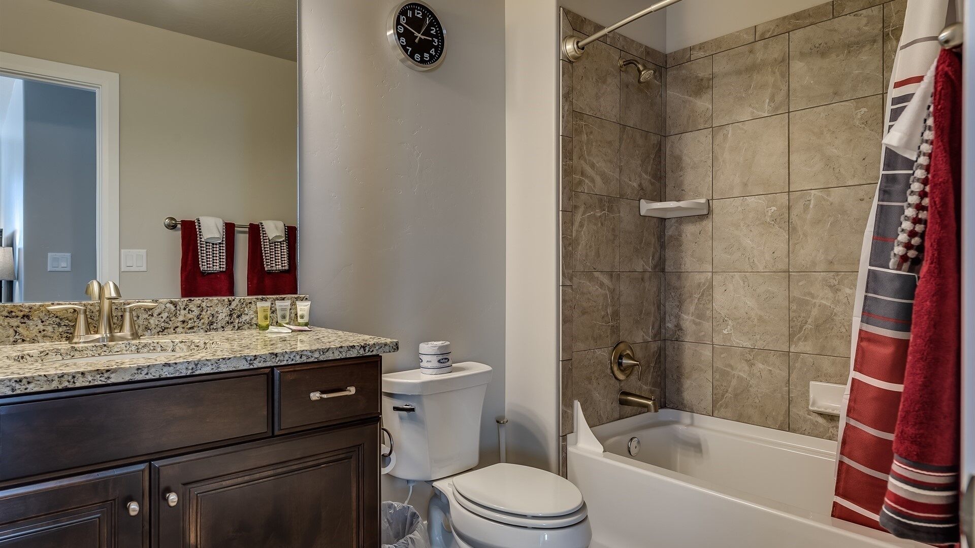 Desert Edge 3 Bedroom Townhouse by Redawning