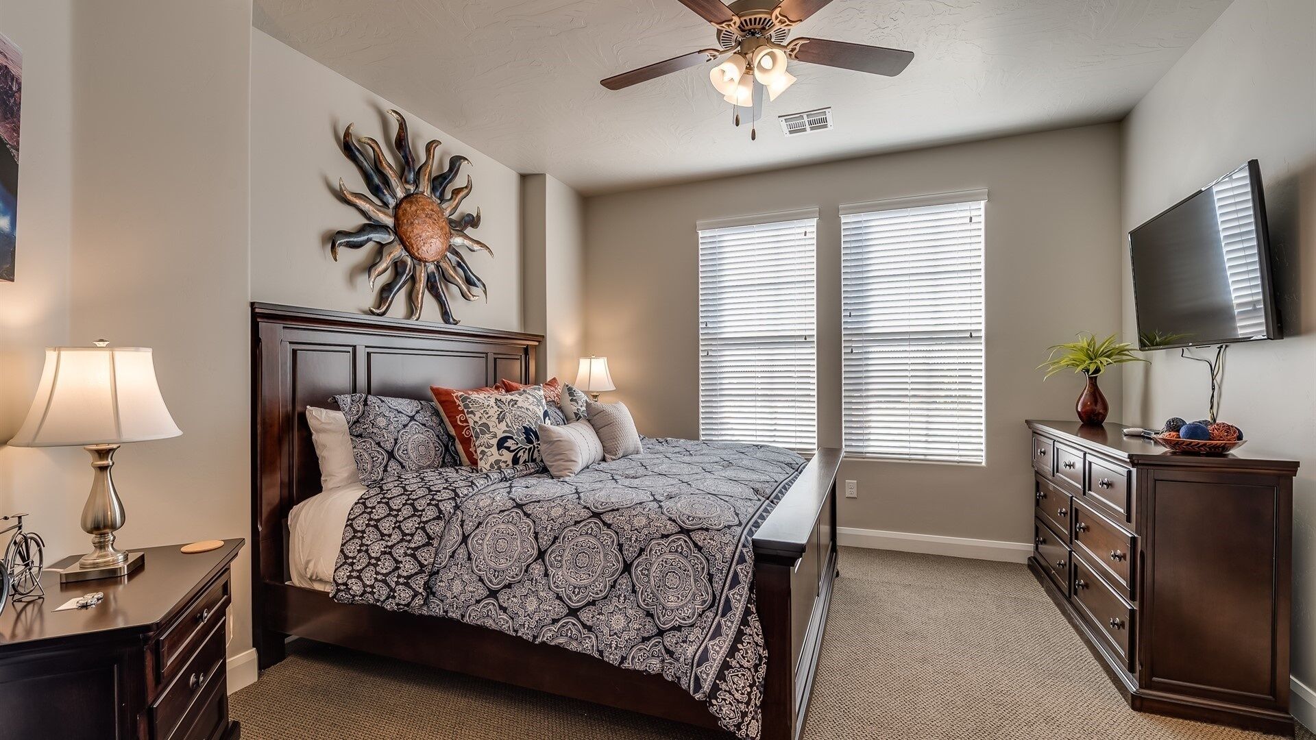 Desert Edge 3 Bedroom Townhouse by Redawning