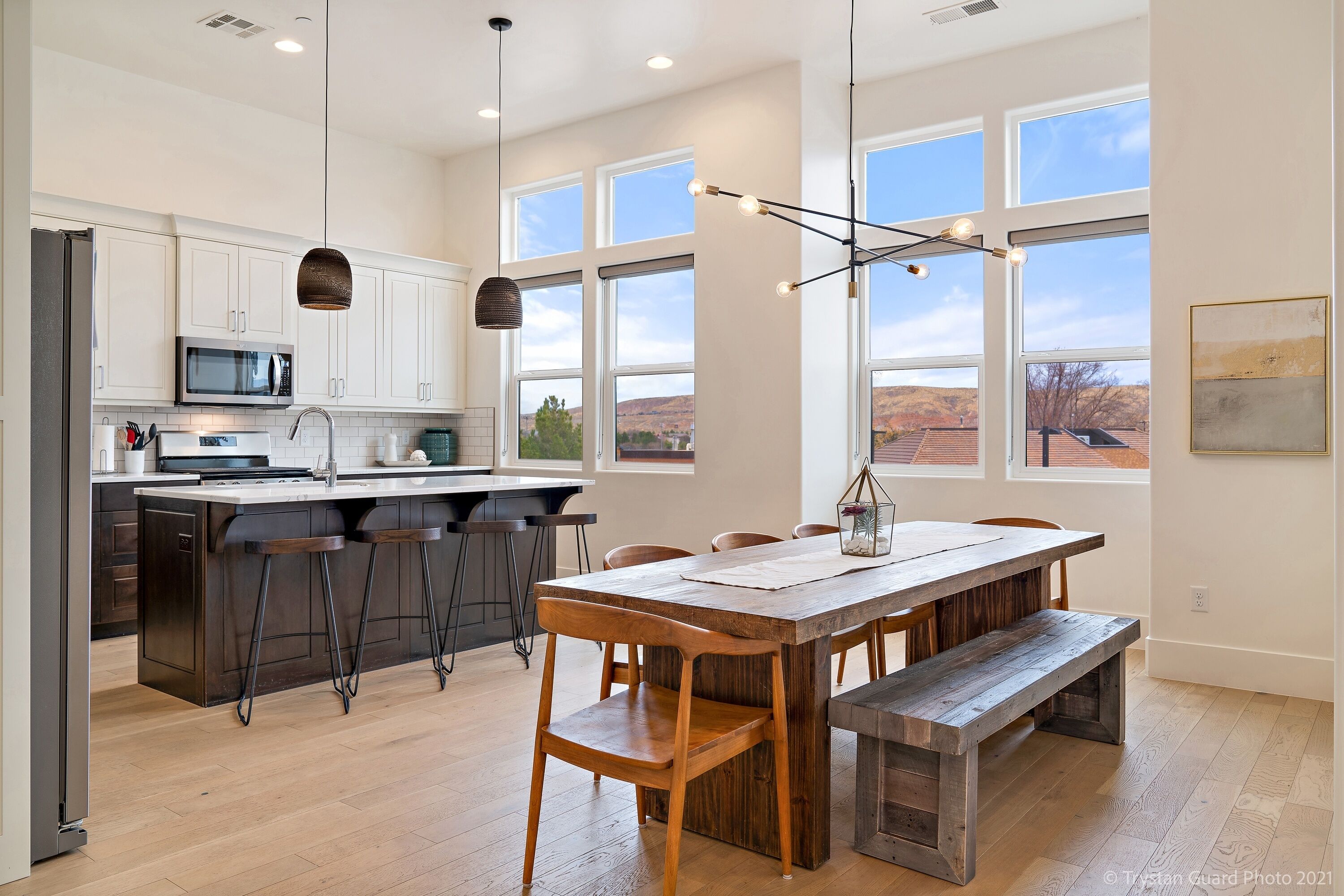 Condo, 3 Bedrooms | Private kitchen | Fridge, oven, coffee/tea maker, toaster