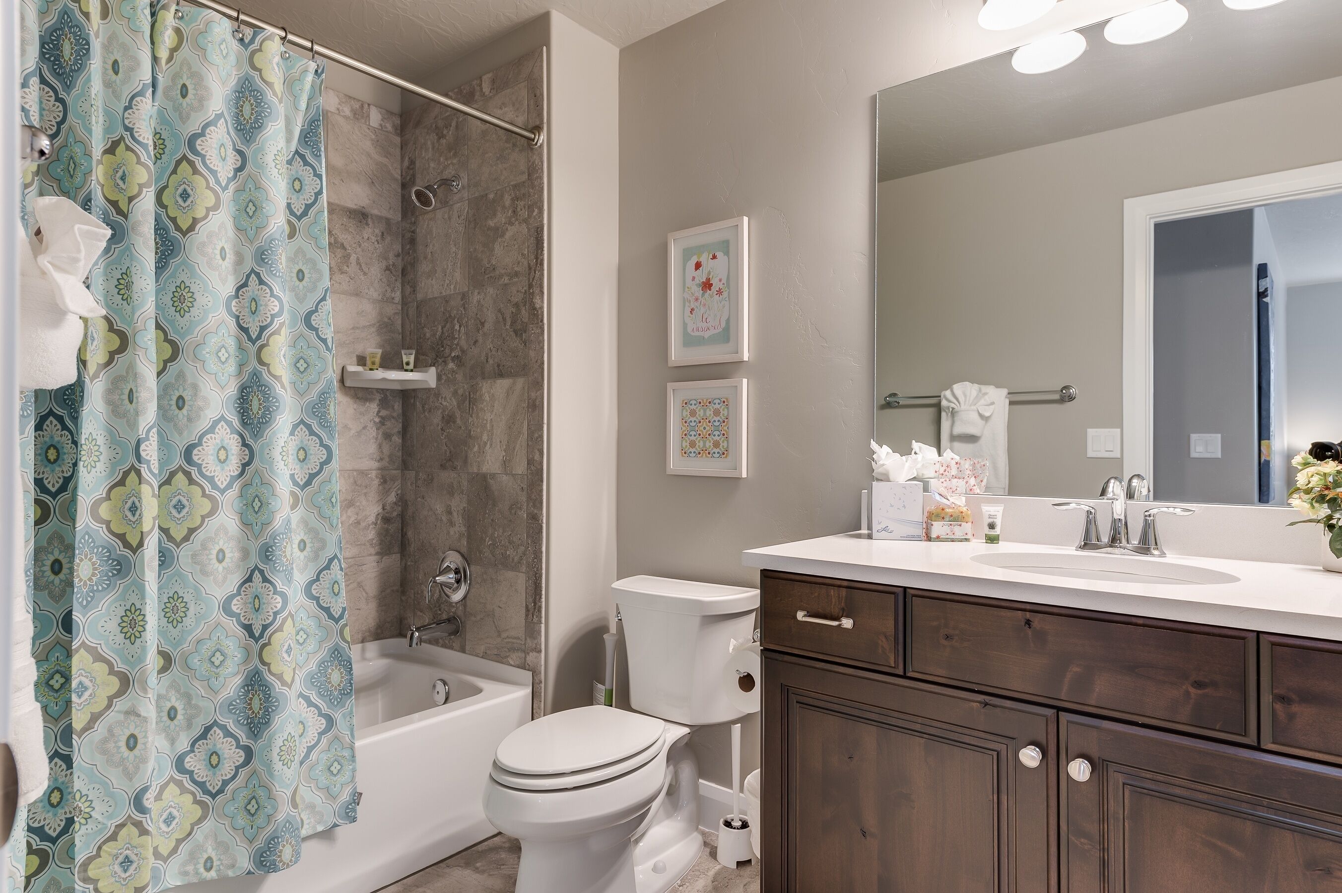 Red Cliffs 3 Bedroom Apts by Redawning