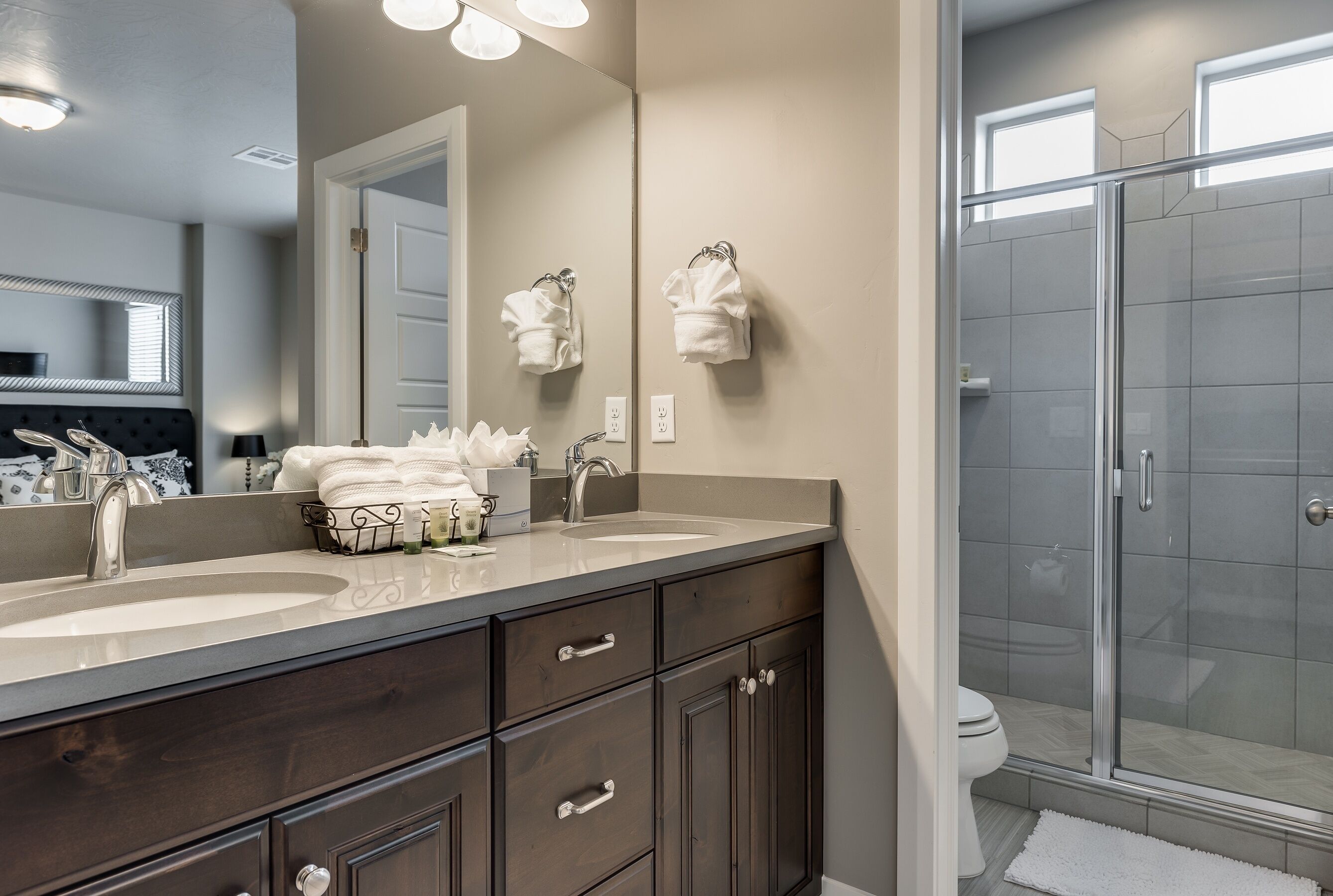 Red Cliffs 3 Bedroom Apts by Redawning