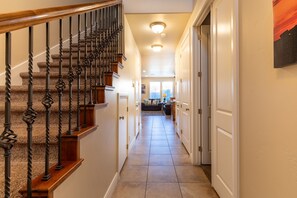 Townhome, 4 Bedrooms | Interior