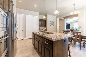 Townhome, 3 Bedrooms | Private kitchen