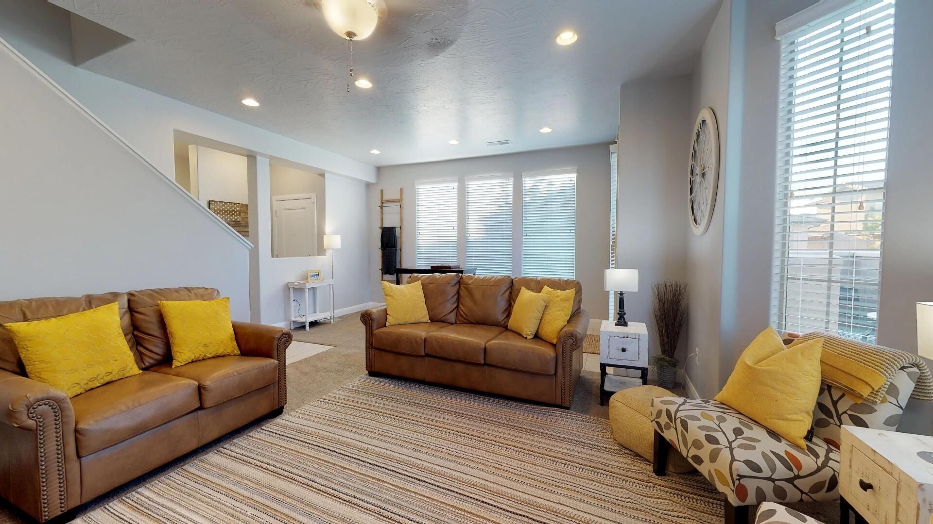 Southern Comfort 3 Bedroom Apts by Redawning