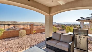 Townhome, 3 Bedrooms | Property grounds