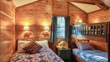 10 bedrooms, iron/ironing board, free WiFi, bed sheets