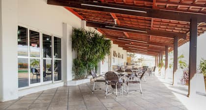 OYO New AnĂĄpolis Hotel, Imperatriz