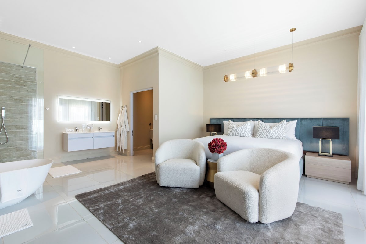 Executive kamer | Lakens van Egyptisch katoen, luxe beddengoed, individueel gedecoreerd