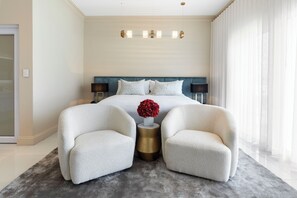 Egyptian cotton sheets, premium bedding, individually decorated - Fauchil Hotel (Germiston)