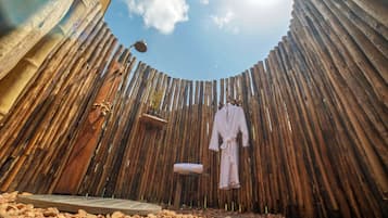 Luxury Tent | Bathroom shower