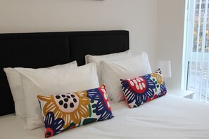1 bedroom - Berks Luxury Serviced Apartments (Bracknell)