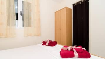 1 bedroom, laptop workspace, free WiFi, bed sheets