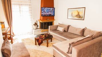 Duplex, 2 Bedrooms | Living area | Flat-screen TV
