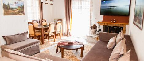 Duplex, 2 Bedrooms | Living area | Flat-screen TV