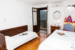 บ้านพัก, 2 ห้องนอน | 2 ห้องนอน, เตารีด/โต๊ะรีดผ้า, เปล/เตียงเด็กอ่อน, Wi-Fi ฟรี